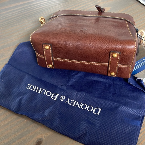 Dooney & Bourke Crossbody Bag - Picture 8 of 8